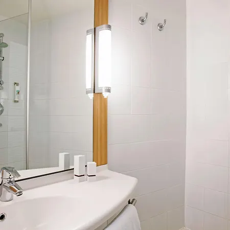 Отель Ibis Barcelona Mollet 2*