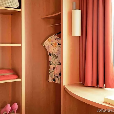 Ibis Barcelona Mollet Отель Мольет-дель-Вальес