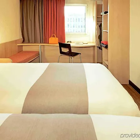 Отель Ibis Barcelona Mollet 2*